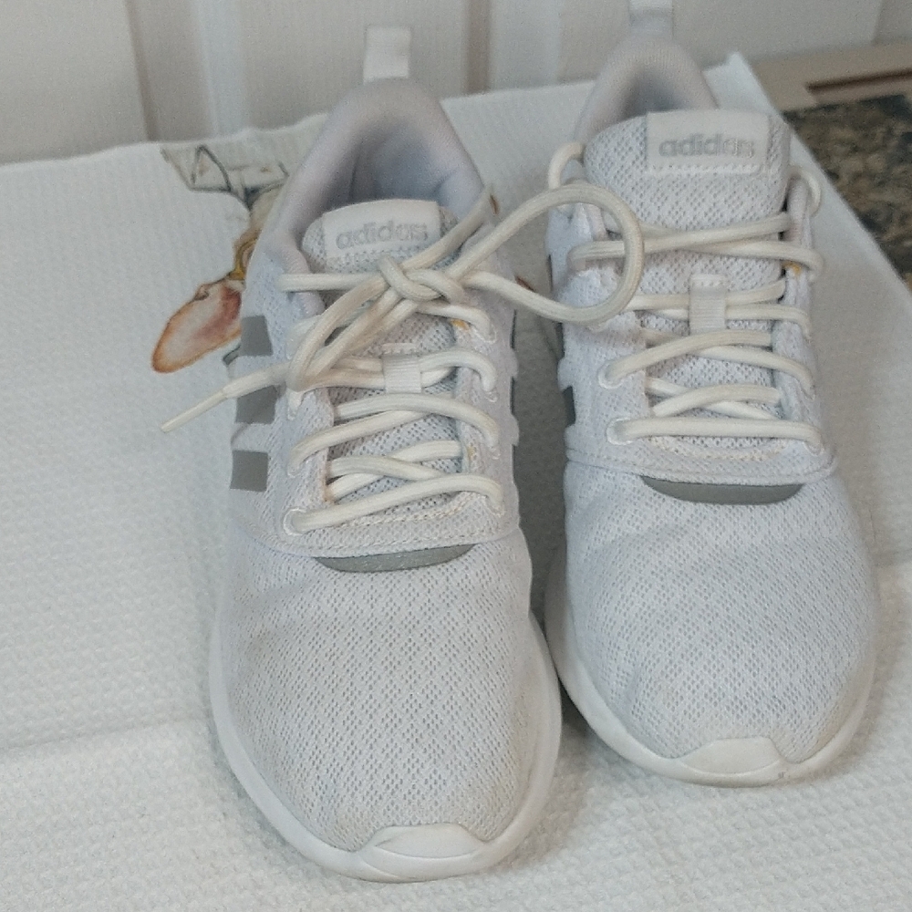 Adidas Cloudfoam "Super" White & Gray Ladies Size 7.5 Running Shoes. VGC. (H&J) - Picture 2 of 11